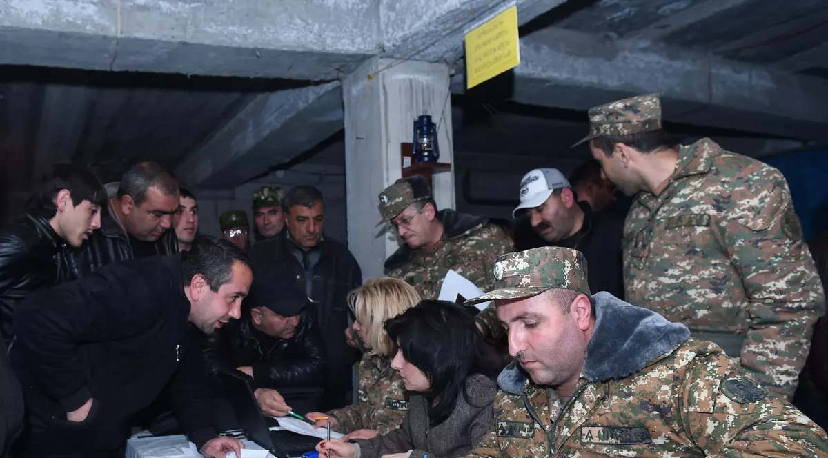 Azerbaidjanul cere Armeniei să se retragă din Nagorno-Karabakh: ”Dacă nu vor să moară...”