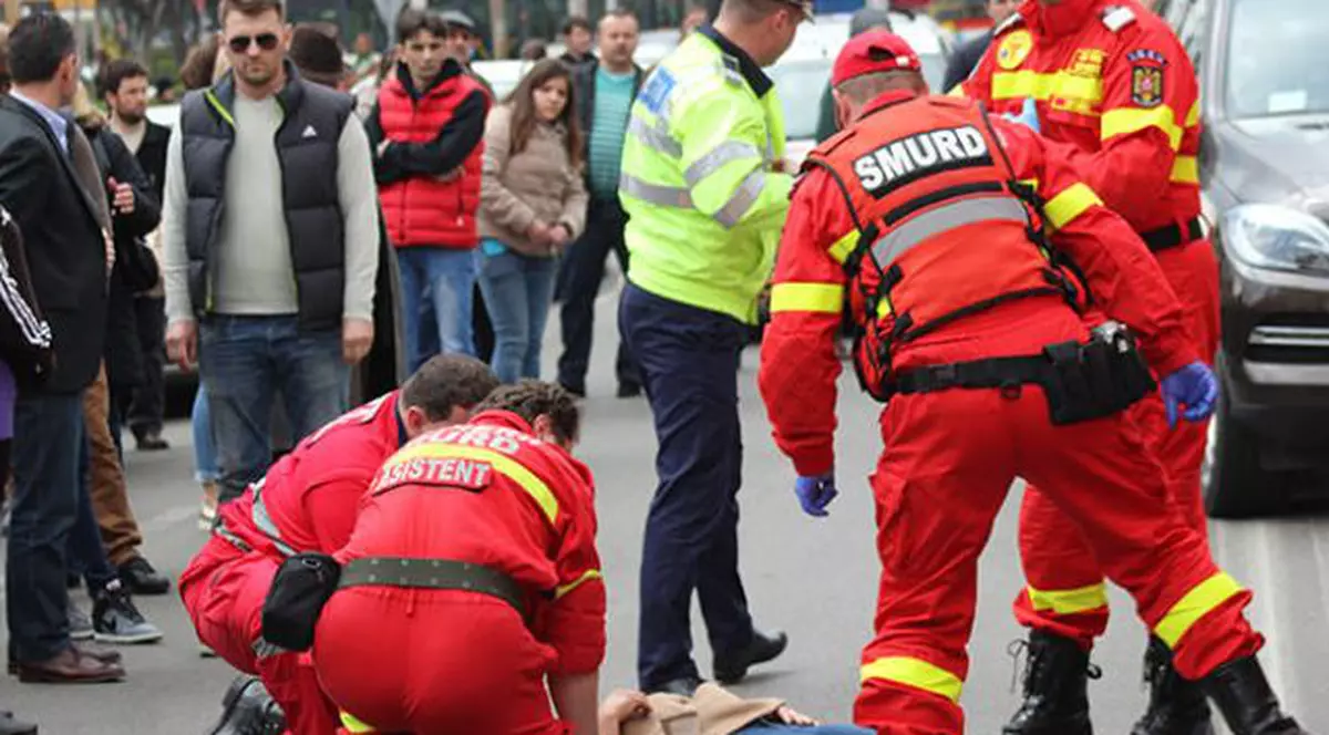 Tragedie în Baia Mare. O fetiţă de 6 ani a fost călcată de maşină în timp ce traversa strada