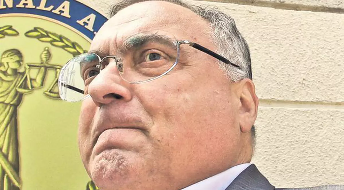 Dan Adamescu s-a predat! Omul de afaceri a fost condamnat la patru ani şi patru luni de închisoare cu executare
