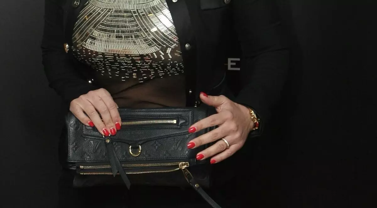 Fanii o știu mereu aranjată, însă de data asta, Anda Adam a renunțat la machiaj. Cum arată la primele ore ale dimineții