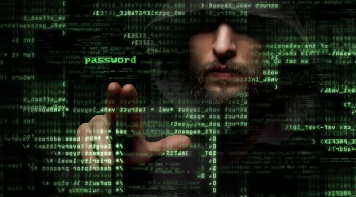 Cryptojacking în România. Acesta este un nou tip de atac cibernetic, și folosește un cod cu care este infestat un site. Mai departe, vizitatorii acelui site vor avea calculatoarele îngreunate și vor ”mina” criptomonede pentru infractorii cibernetici. Cel mai folosit cod este CoinHive, care este folosit pentru producerea de Monero