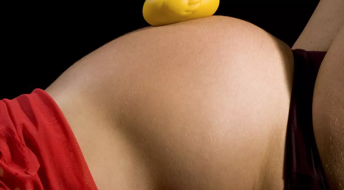 O femeie din India a născut o fetiță de 6,8 kilograme!