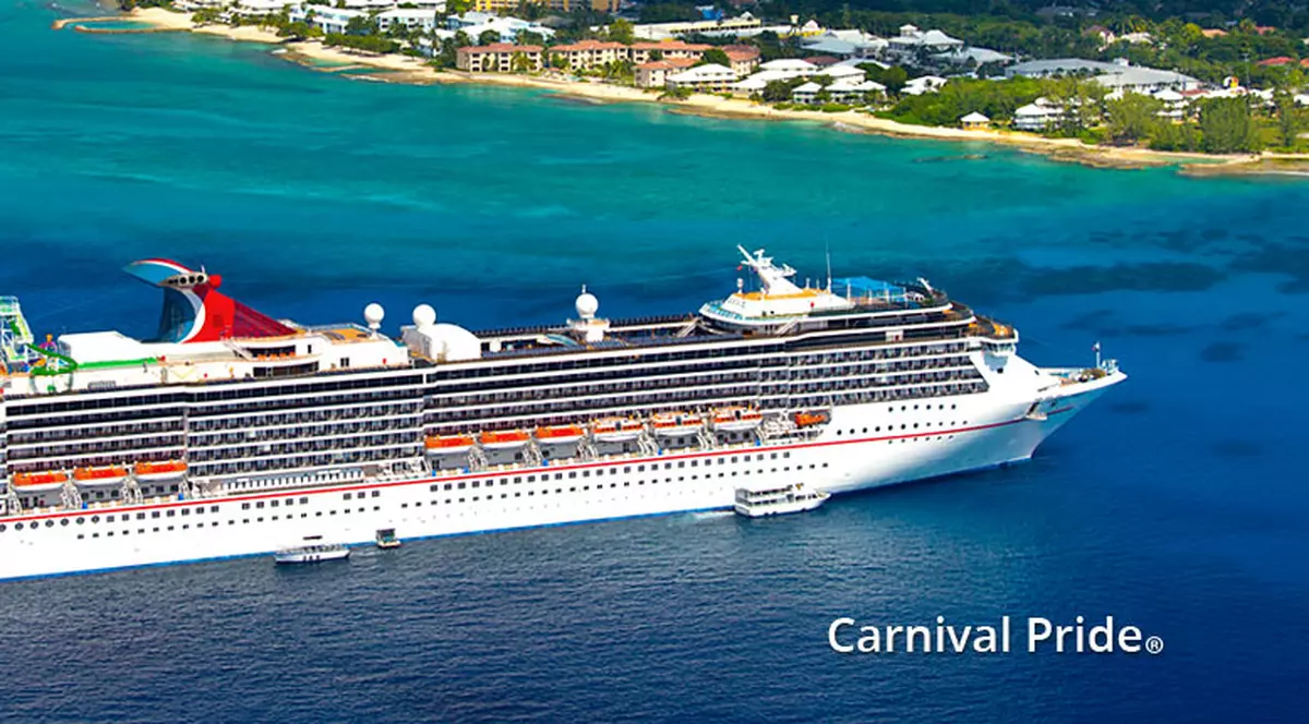 Incident într-un port din SUA! Un vas de croazieră a doborât o pasarelă peste mai multe mașini