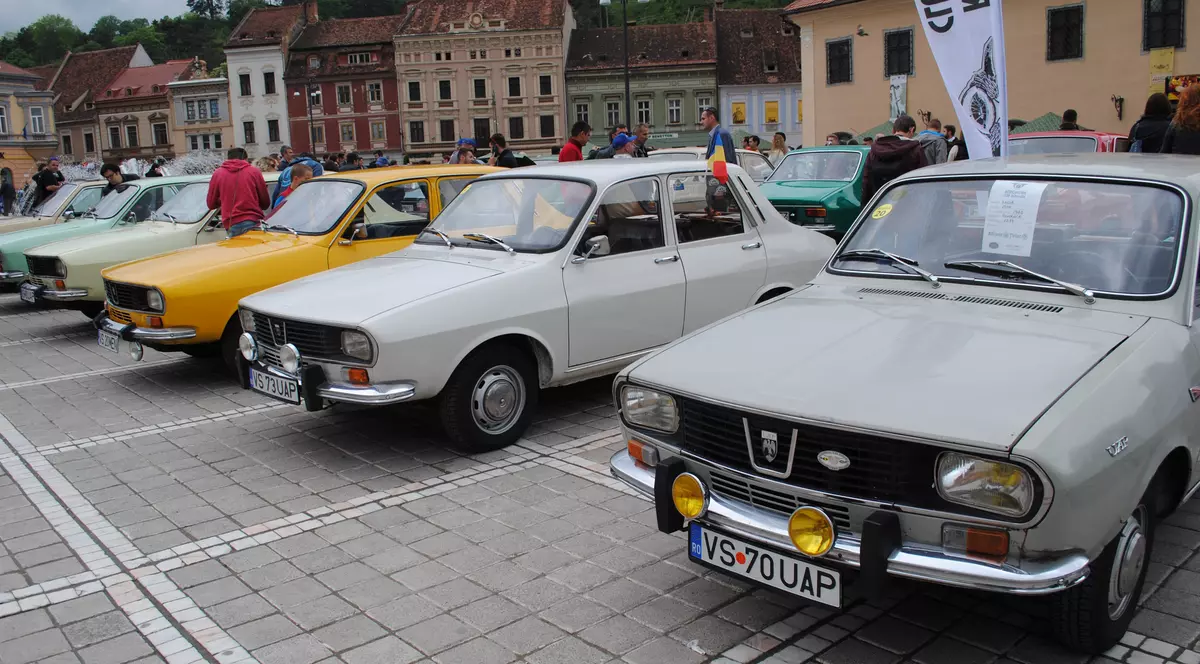 Unul din cei mai mari colecționari de Dacia trăiește în Austria, dar a venit la Brașov la întrunirea Dacia Clasic | GALERIE FOTO