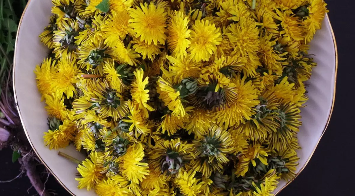 Elixirul tinereții conține sunătoare. Iată cum se prepară și cum se consumă