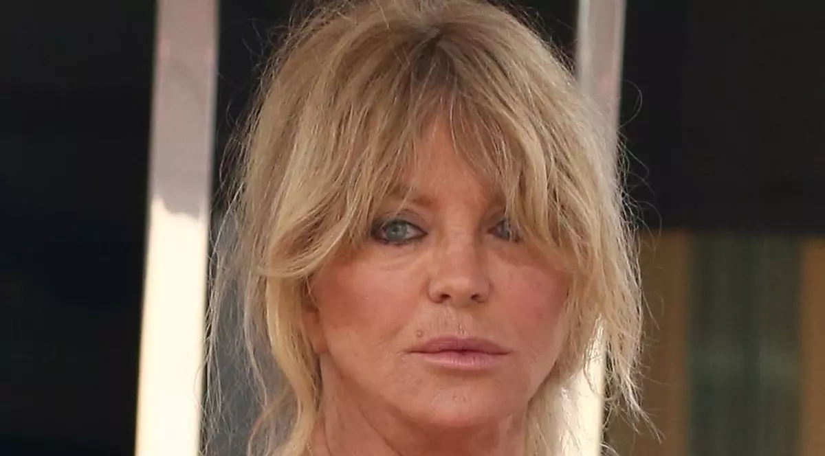 Ce bine arată Goldie Hawn în costum de la baie, la 70 de ani! | FOTO