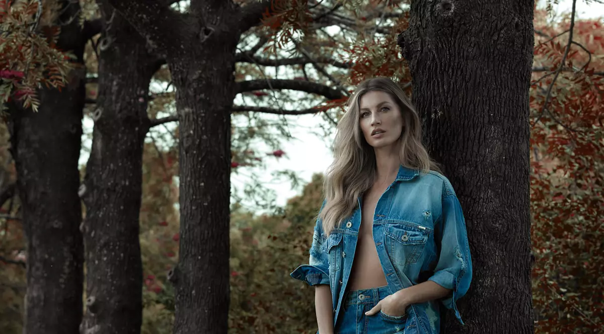 Incredibil! Astăzi e cel mai bine plătit fotomodel din lume, dar în adolescență toți copii râdeau de ea pentru felul în care arată! Trăia o adevărată dramă|FOTO