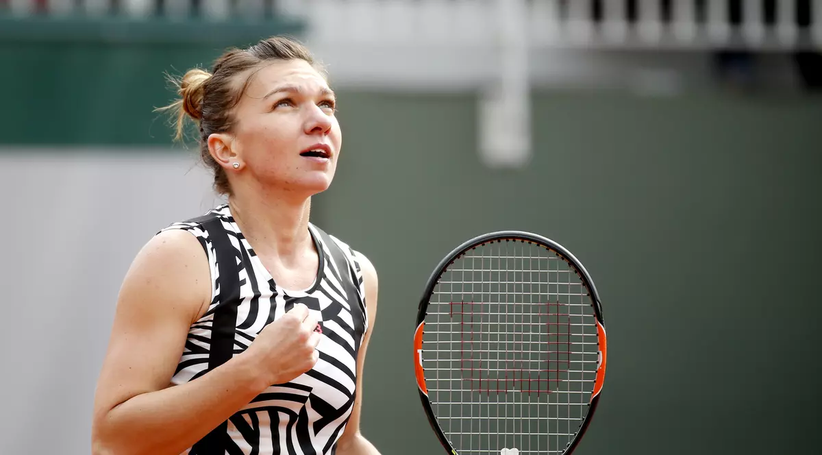 Moda ”zebrelor” la Roland Garros. Simona Halep, ”asortată” cu Angelique Kerber și cu Jo-Wilfried Tsonga / GALERIE FOTO
