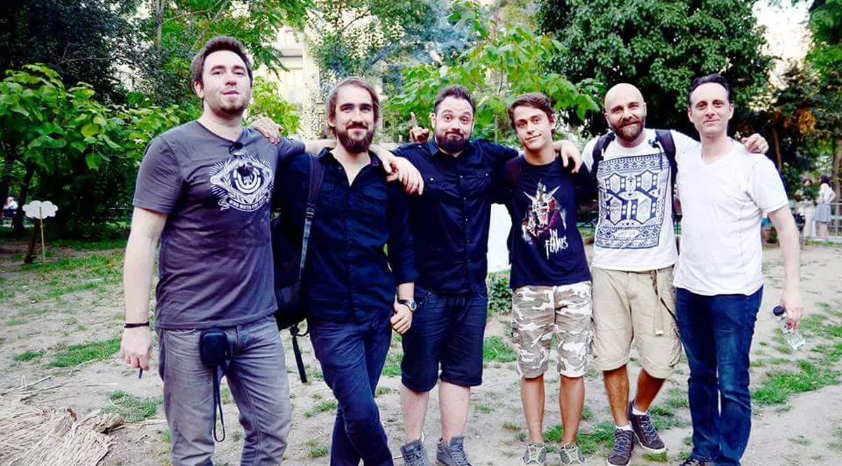 Pavlos, tânărul care și-a salvat prietenul din flăcări, este internat în spital de mai bine de șase luni. Își dorește un weekend alături de prietenii lui!