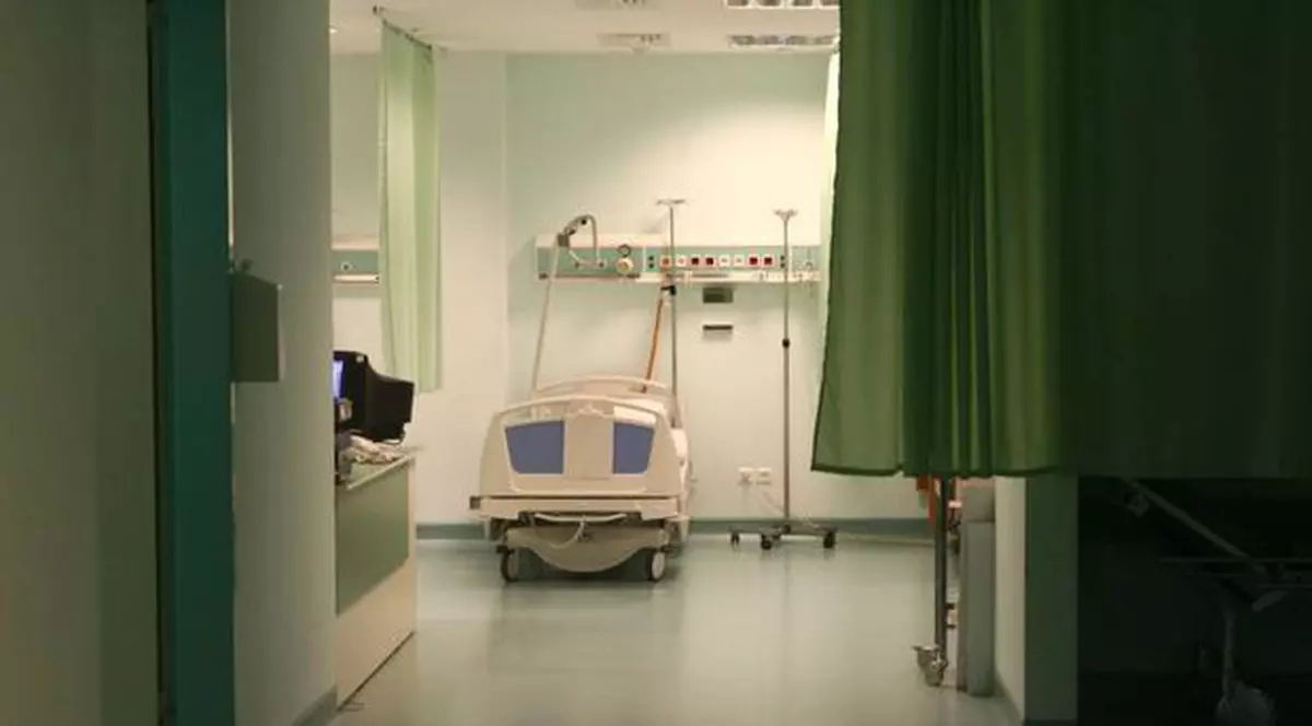 Studenții francezi leneși își iau examenele pe bani, în România