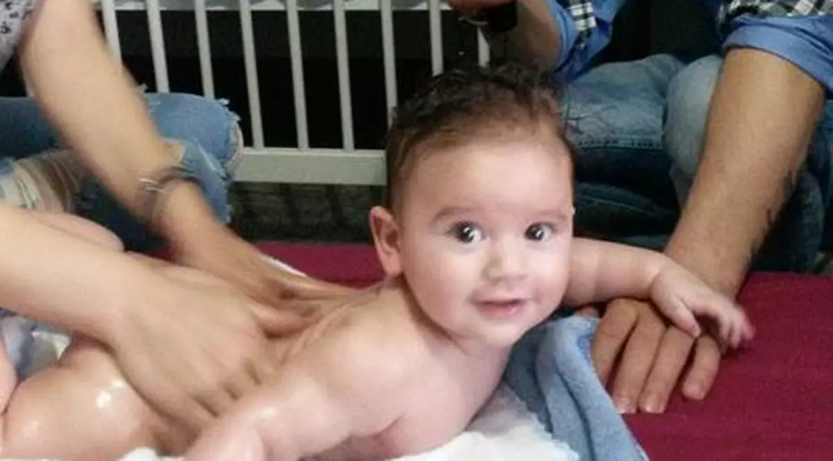 FOTO EXCLUSIV. Probă de foc pentru Liviu Vârciu! Cum i-a pus capac un bebeluș de câteva luni