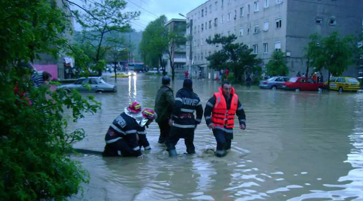 Bani din Fondul de Urgență pentru sinistrații din Valea Jiului