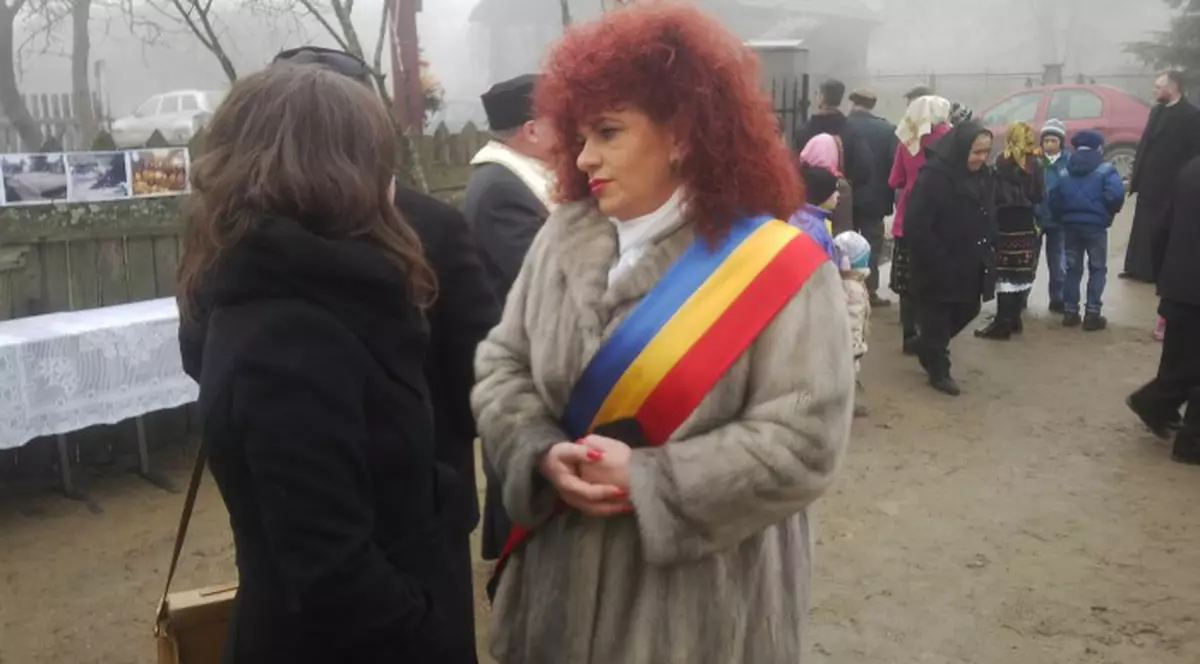 VIDEO. Spectacol incendiar după alegerile de la Cluj. O primăriță PSD a dansat noaptea pe manele