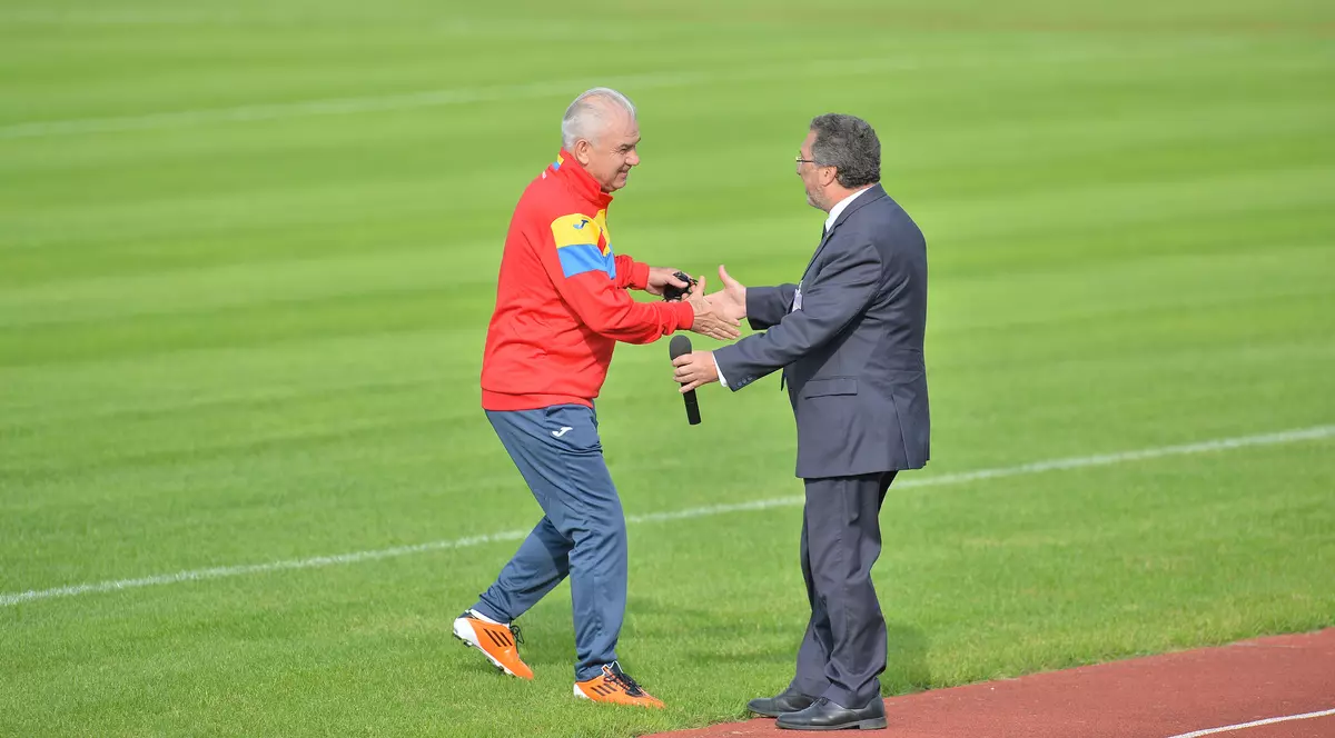 Euro 2016. Lecție de curtoazie cu Daniel Dray, primarul din La-Chapelle-en-Serval, locul  în care sunt cazați tricolorii: ”2-2 vineri și ne vedem în finală!” EXCLUSIV