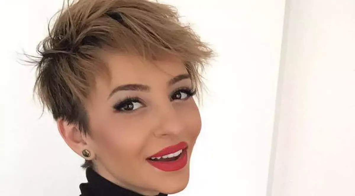 Giulia, Ce-a fost a fost, piesa