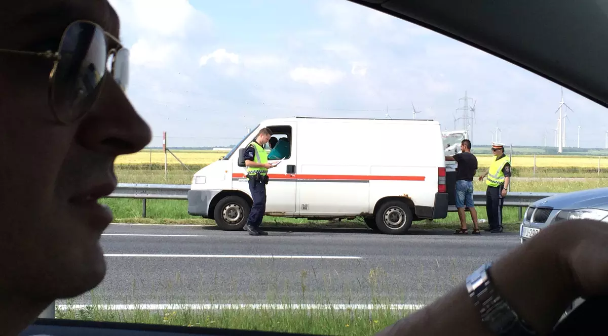 Lungul drum spre Euro 2016! Reporterii Libertatea, blocați în Germania. ”Sunt alunecări de teren din cauza ploilor torențiale”. Au ajuns la Paris sâmbătă, la 3.00 dimineața!