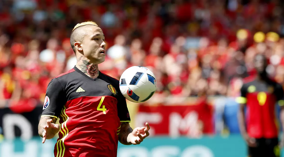 Euro 2016. Antrenorul Belgiei îi permite mijlocașului Radja Nainggolan să fumeze