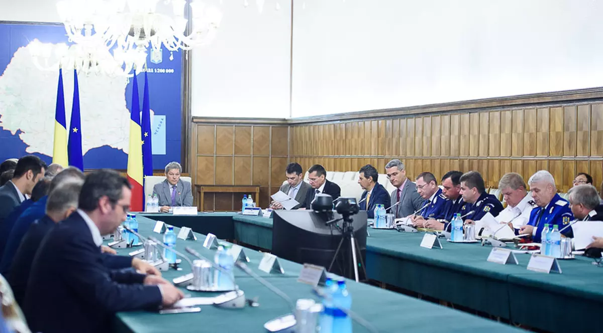 România donează Republicii Moldova 96 de microbuze