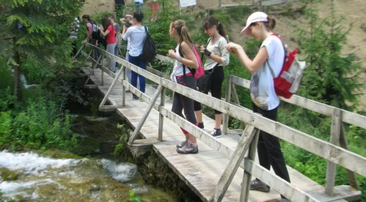 Trimite-ţi copilul în tabere de vară. Acestea le asigură dezvoltarea armonioasă
