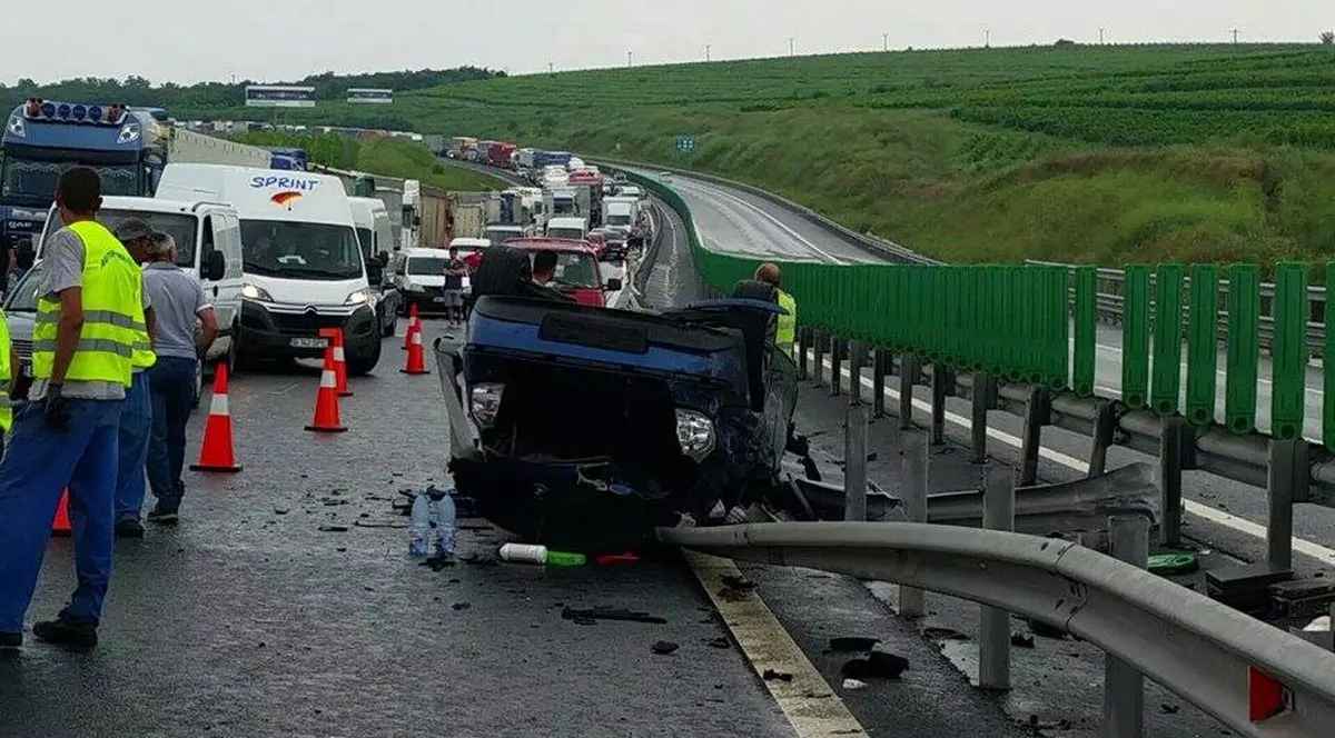 Accident pe Autostrada Soarelui! Doi oameni sunt în stare gravă