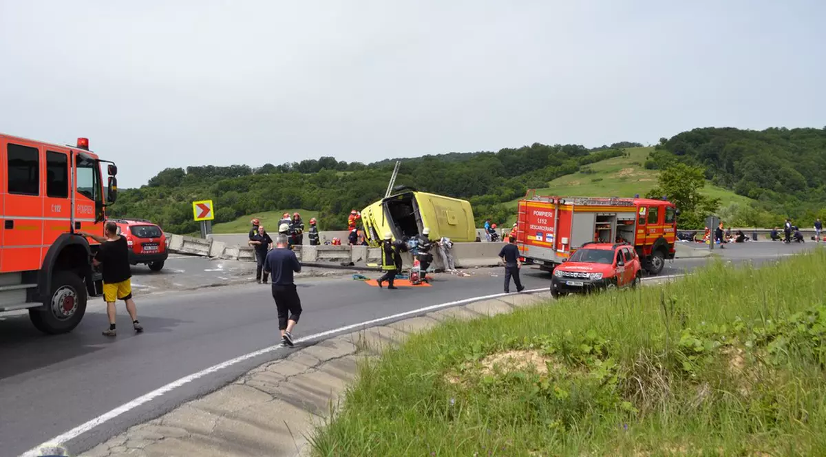 EXCLUSIV. Tatăl mort, fiica rănită în autocarul groazei | Familia în stare de șoc: ”Nu știu ce rău am făcut...”