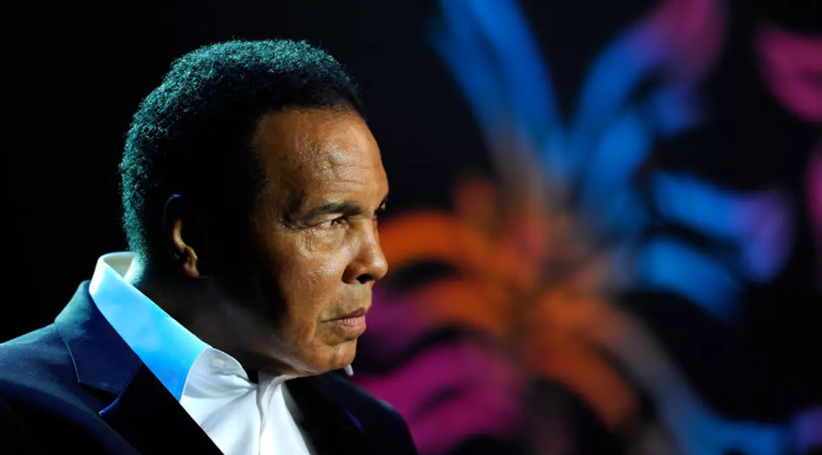 Muhamad Ali a ajuns la spital. Ce a pățit fostul mare pugilist care suferă de ani buni și de Parkinson