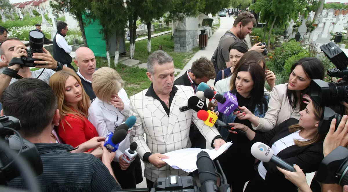 Ce-a făcut Gigi Becali de ziua lui? Evident, o conferință de presă: ”Sunt foarte mic!”