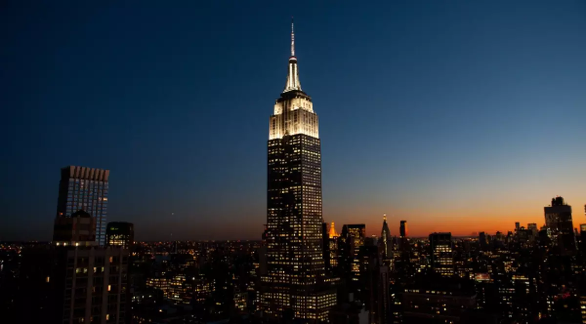 Empire State Building și-a stins luminile în semn de omagiu adus victimelor de la Orlando