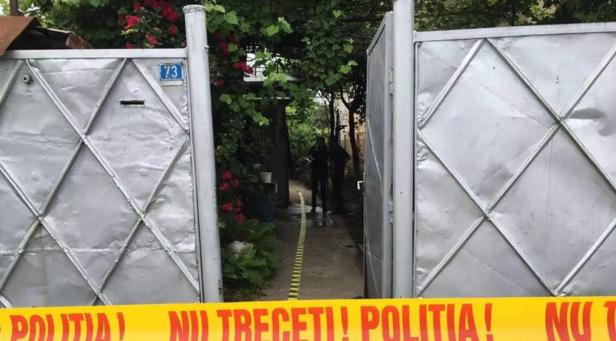 Bărbat din județul Vaslui, omorât în bătaie pentru o tabletă. Victima și agresorul au băut alcool împreună