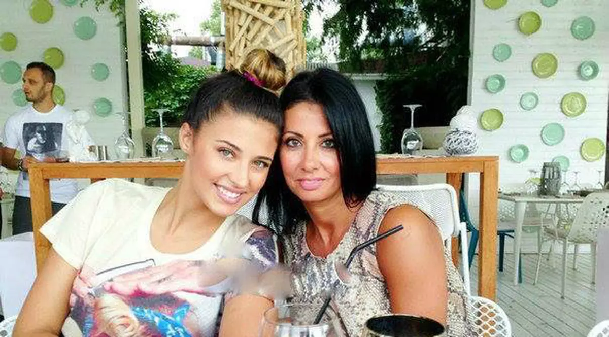 EXCLUSIV/ Momente cumplite în viața Antoniei. La un pas să-și piardă mama!