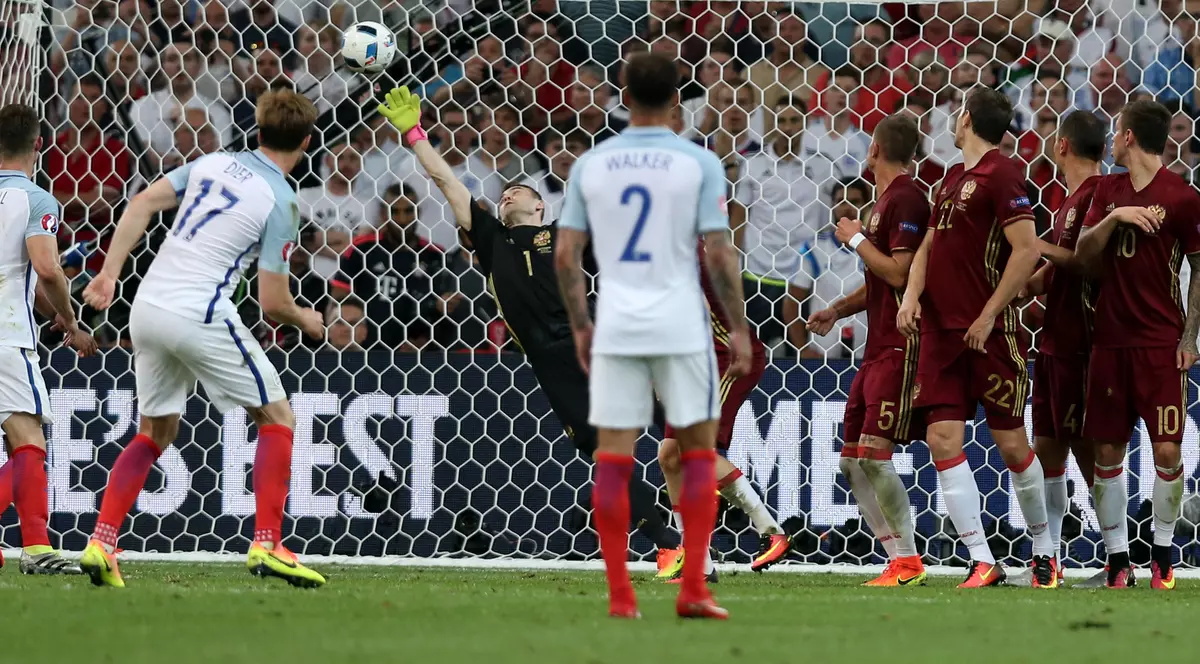 Euro 2016. Anglia - Rusia 1-1. Berezuțki a egalat în prelungiri! Baie de sânge la Marsilia, bătăi în stadion!