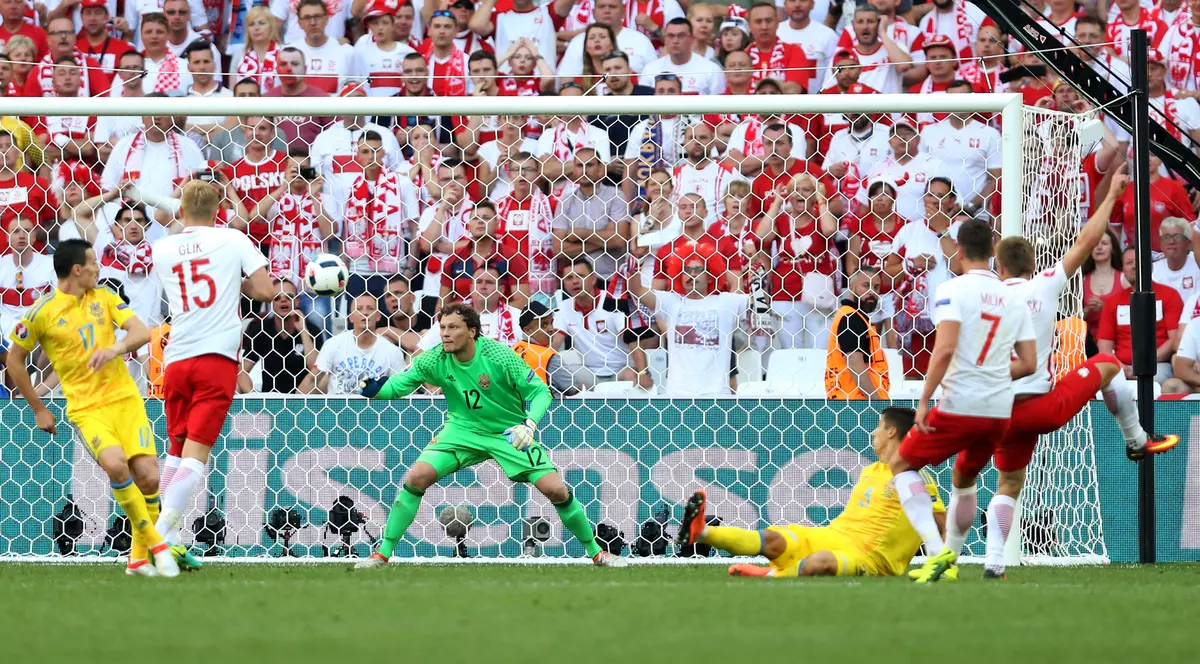 Euro 2016. Grupa C. Irlanda de Nord - Germania 0-1. Portarul nord-irlandez a făcut minuni. Ucraina - Polonia 0-1. Ex-sovieticii, fără gol marcat