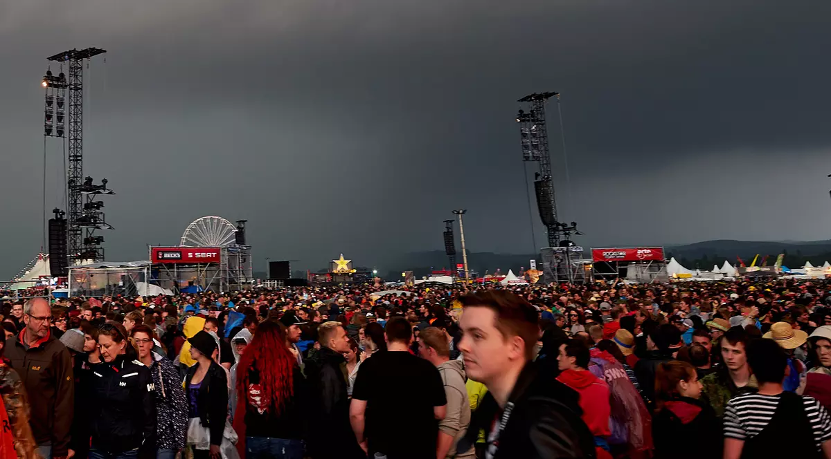 A treia zi a festivalului Rock am Ring a fost anulată. Numărul răniților de fulger a ajuns la 71