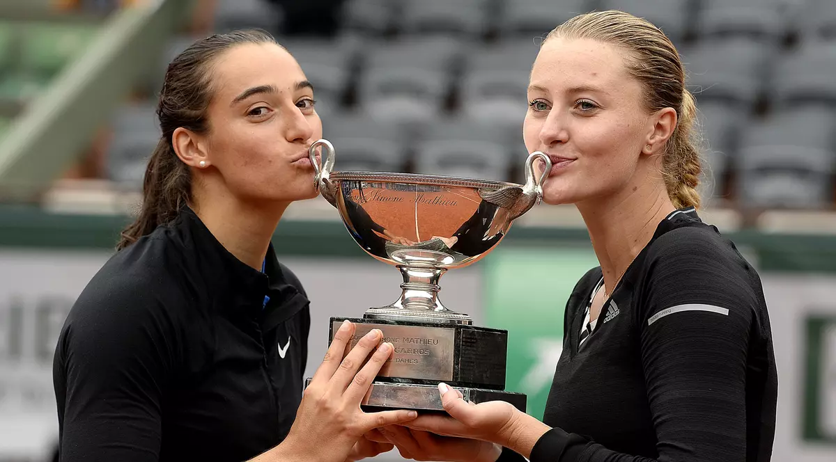 Franțuzoaicele Garcia și Mladenovic, victorioase la dublu la Roland Garros