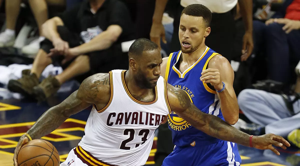 NBA, play-off. S-a echilibrat finala. LeBron James a scos diavolul din el, în meciul 3 / VIDEO