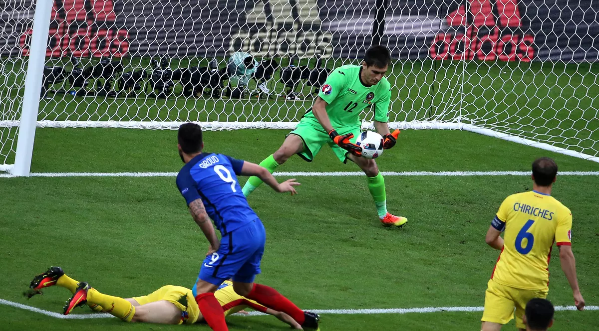 Euro 2016. Cifrele confirmă ruşinea de la CE: portarul Tătăruşanu, al patrulea pasator al României!