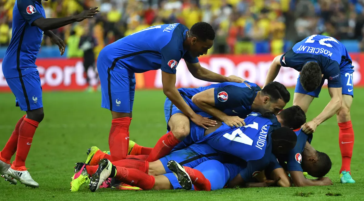 Euro 2016. Conform caselor de pariuri, Franţa sau Germania câştigă CE