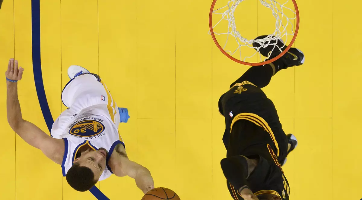 NBA, play-off. Nu s-a terminat! Cleveland Cavaliers și-a salvat pielea în meciul 5 al finalei / VIDEO