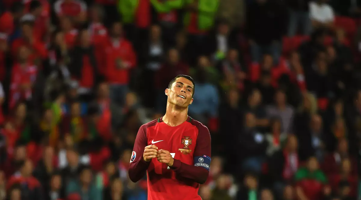 Euro 2016. Ronaldo, ironizat de un fost mare golgheter: ”Fără gol din 36 de lovituri libere, Bale, două goluri din trei lovituri!”