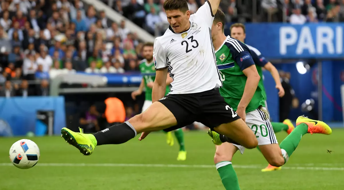 EURO 2016. Franța și Germania, marile favorite la câștigarea titlului european, conform caselor de pariuri