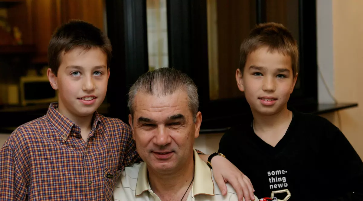 Andrei și Alexandru Iordănescu, în 2004 FOTO: Arhiva Libertatea