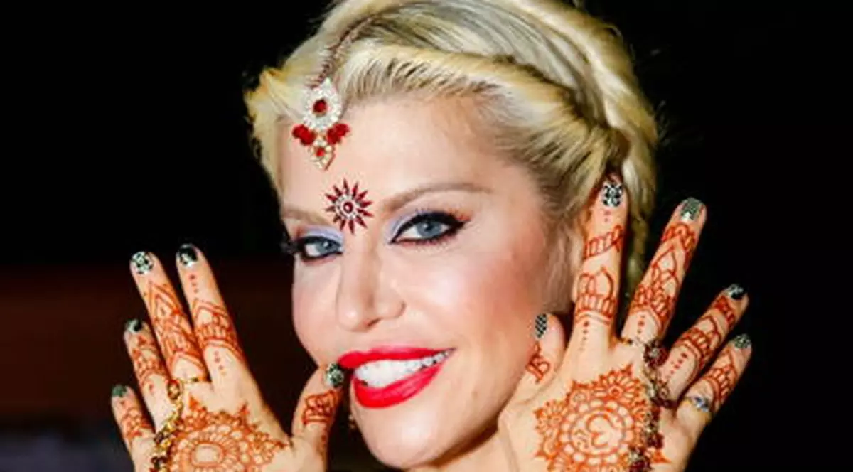 Imagine de colecție. Armand Assante, invitat surpriză la petrecerea indiană a Loredanei