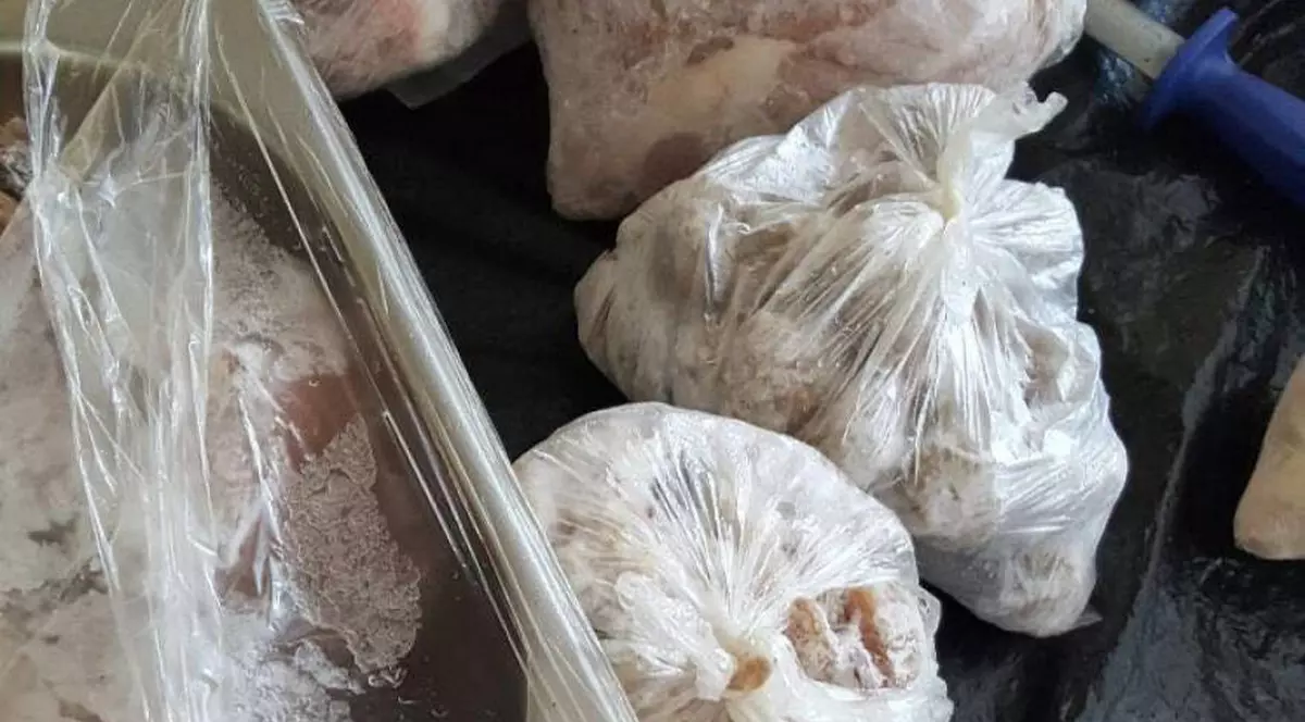 Mâncare expirată la un restaurant din Mamaia! Doi adulți și un copil s-au îmbolnăvit