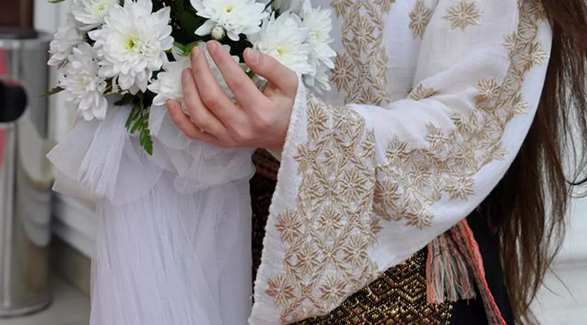 EXCLUSIV/ Maria Olteanu se mărită? A prins buchetul miresei și toți i-au urat ”Casă de piatră!”