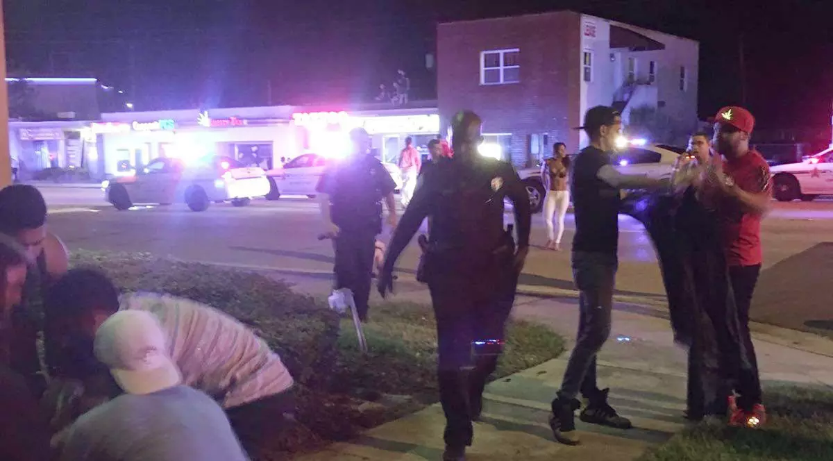 Familiile victimelor atacului din clubul din Orlando au dat în judecată Facebook, Twitter și Youtube