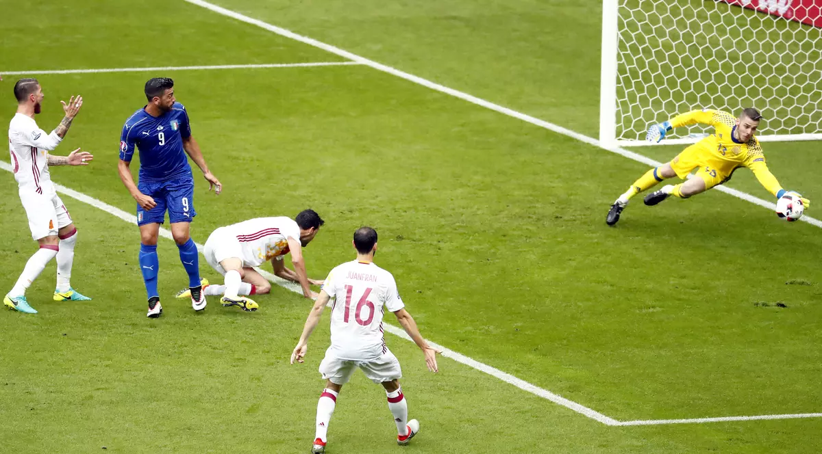 Euro 2016. Italia - Spania 2-0. Pelle a dat lovitura decisivă în prelungiri. Campioana europeană pleacă acasă