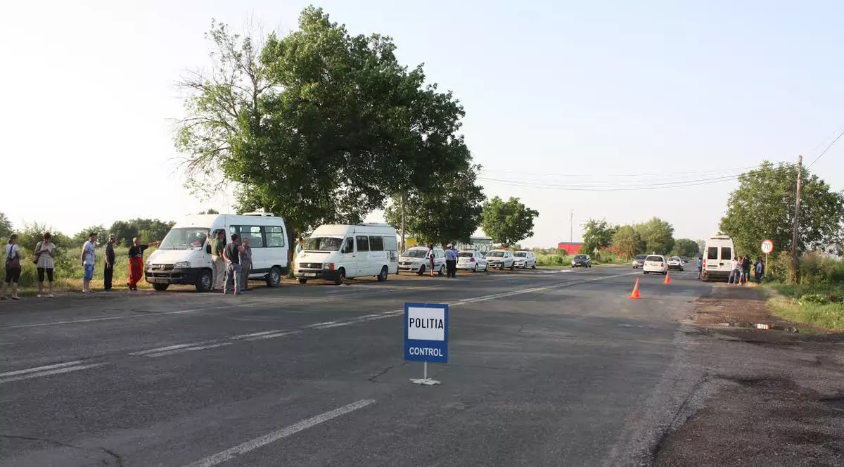 Atenție, șoferi! Polițiștii au dat peste 2.000 de amenzi în câteva ore