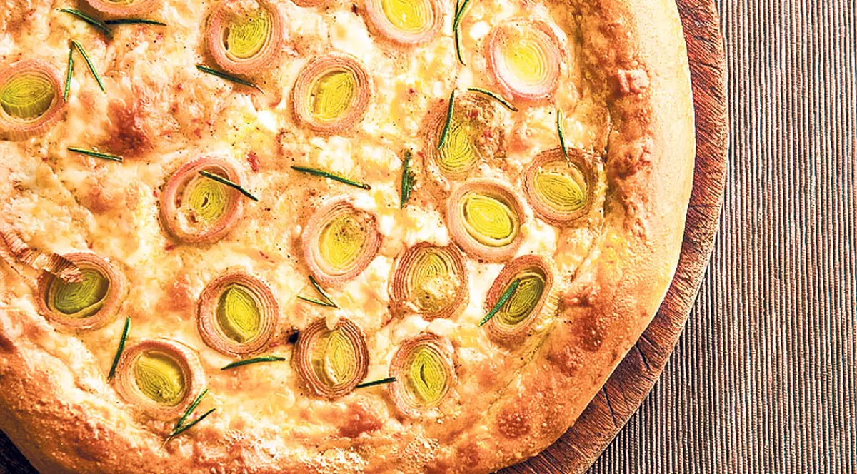 Un bucătar a mâncat pizza timp de un an și a slăbit 45 de kilograme. Cum a fost posibil