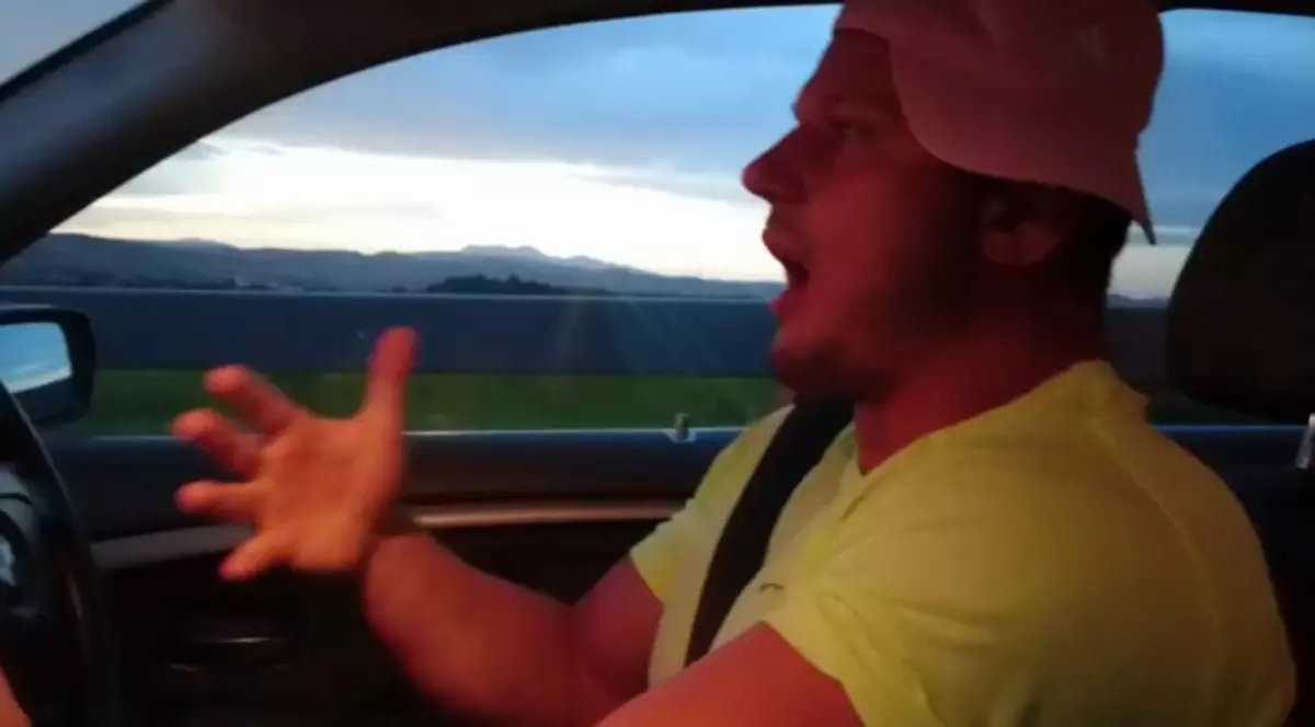 INCREDIBIL! Ce poate să spună despre țara sa un român întors acasă după 20 de ani! VIDEO