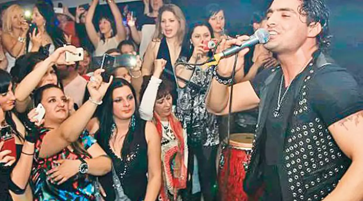 Afacerile vedetelor au luat-o la vale, după ce profitul a mers în pierdere. Situație grea pentru Connect-R,Ștefan Bănică și Smiley